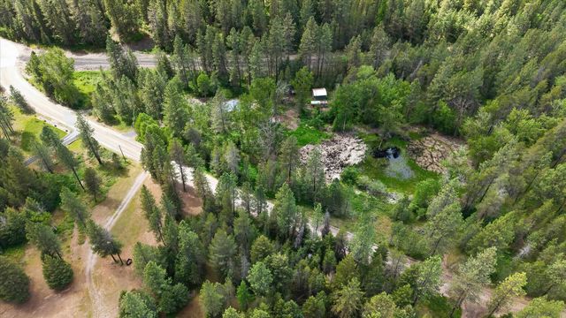 23311 N Crescent Rd, Chattaroy, WA 99003
