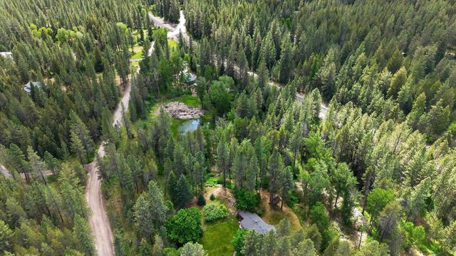 23311 N Crescent Rd, Chattaroy, WA 99003