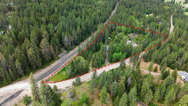 23311 N Crescent Rd, Chattaroy, WA 99003