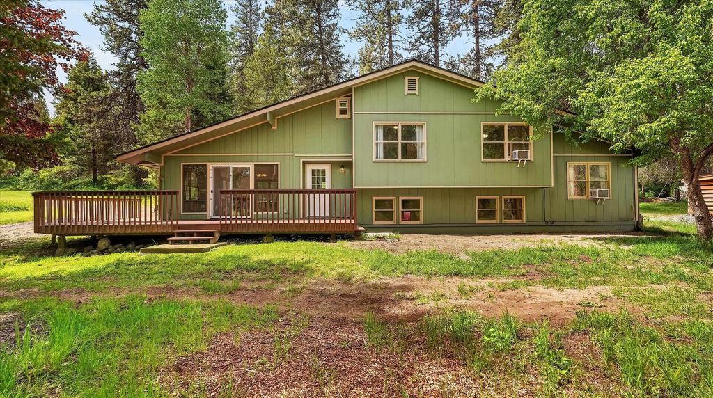 23311 N Crescent Rd, Chattaroy, WA 99003