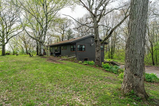 203 Prairie View DRIVE, North Prairie, WI 53153