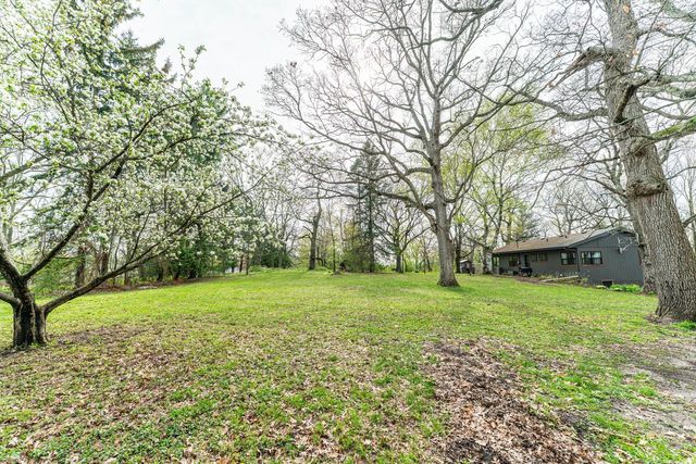 203 Prairie View DRIVE, North Prairie, WI 53153