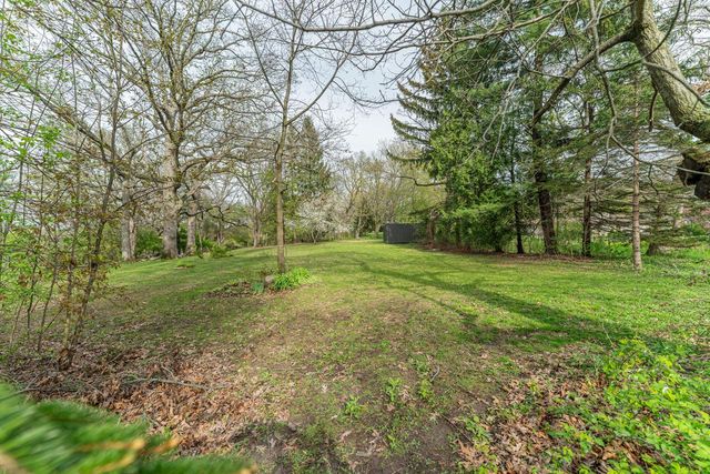 203 Prairie View DRIVE, North Prairie, WI 53153