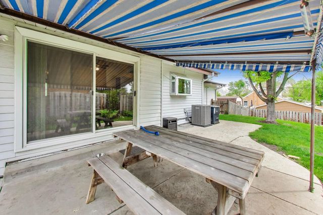 201 E Monroe Avenue, Villa Park, IL 60181