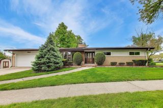 201 E Monroe Avenue, Villa Park, IL 60181