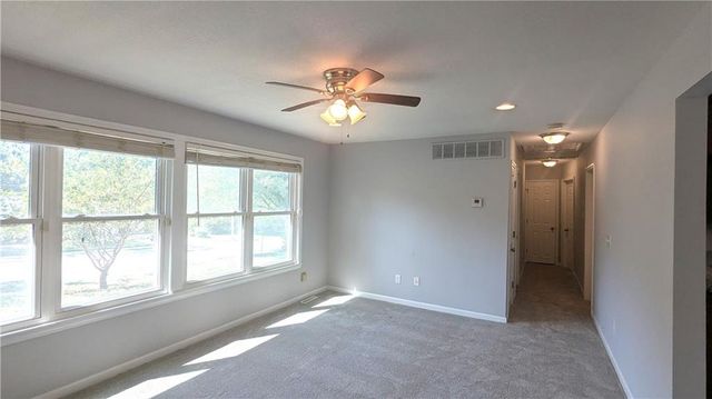 2201 NW Vesper Street, Blue Springs, MO 64015