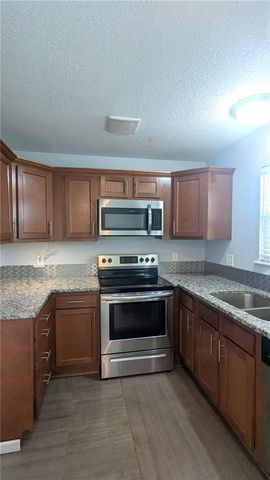 2201 NW Vesper Street, Blue Springs, MO 64015