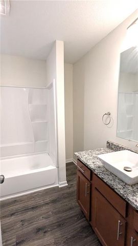 2201 NW Vesper Street, Blue Springs, MO 64015