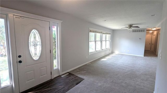 2201 NW Vesper Street, Blue Springs, MO 64015