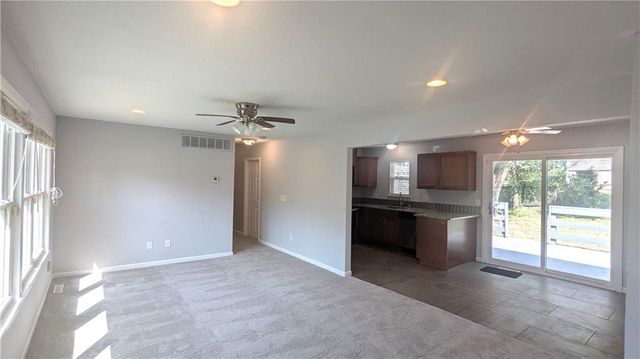 2201 NW Vesper Street, Blue Springs, MO 64015