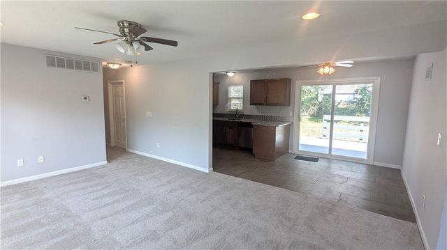 2201 NW Vesper Street, Blue Springs, MO 64015