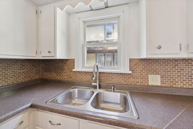 2327 Outlook Street, Kalamazoo City, MI 49001