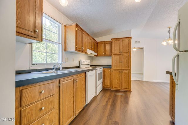 308 Chambers Drive, Elizabethton, TN 37643