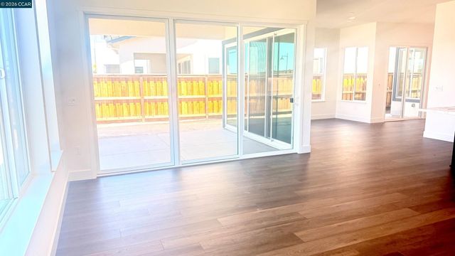 17405 Bushwick Lane, Lathrop, CA 95330