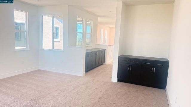17405 Bushwick Lane, Lathrop, CA 95330