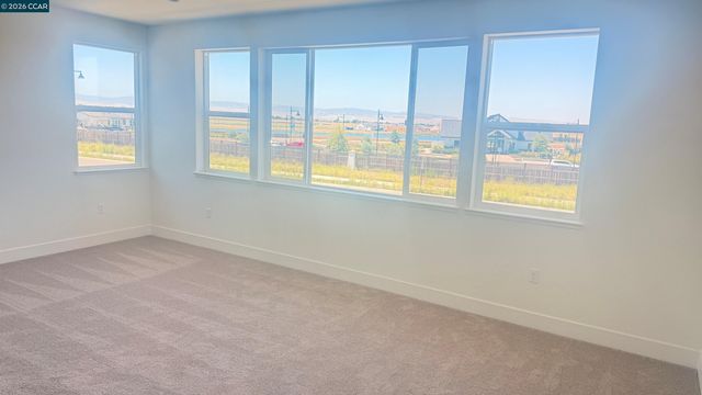 17405 Bushwick Lane, Lathrop, CA 95330