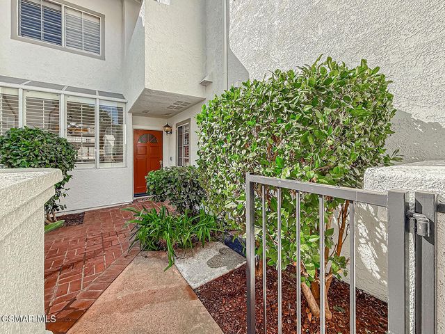 630 Baywood Lane D, Simi Valley, CA 93065