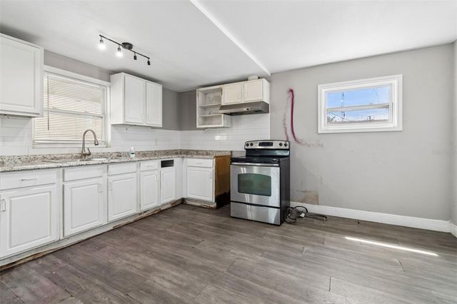 1611 E SHELL POINT ROAD, Ruskin, FL 33570