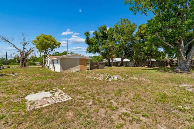 1611 E SHELL POINT ROAD, Ruskin, FL 33570