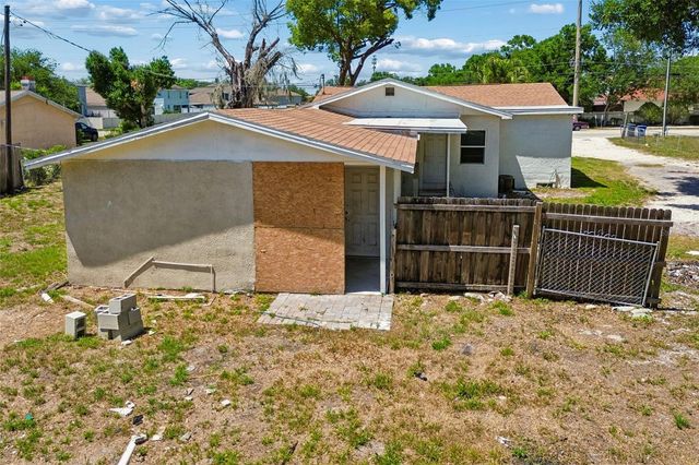 1611 E SHELL POINT ROAD, Ruskin, FL 33570