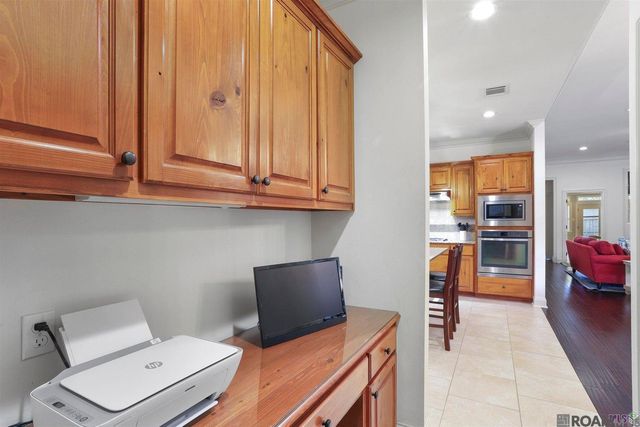 9797 Market West Dr, Baton Rouge, LA 70810