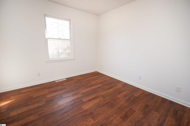 1514 Winding Way, Taylors, SC 29687