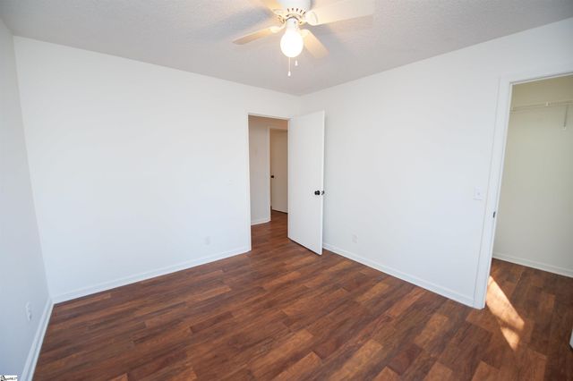 1514 Winding Way, Taylors, SC 29687