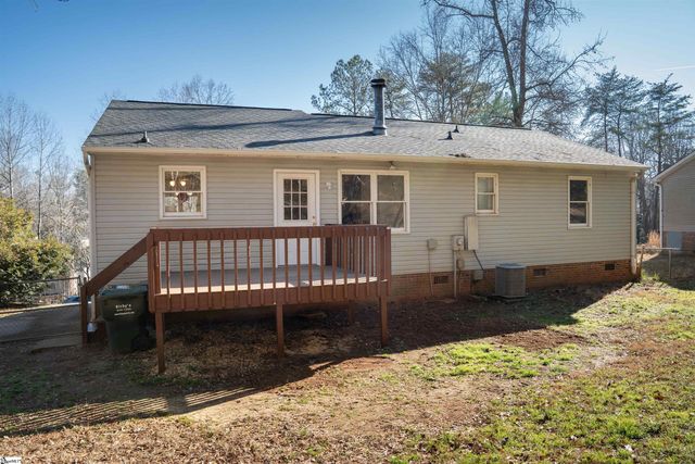 1514 Winding Way, Taylors, SC 29687