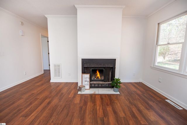 1514 Winding Way, Taylors, SC 29687