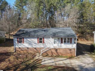 1514 Winding Way, Taylors, SC 29687