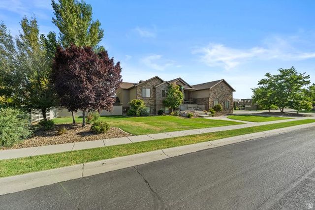 4894 W 4750 S, West Haven, UT 84401