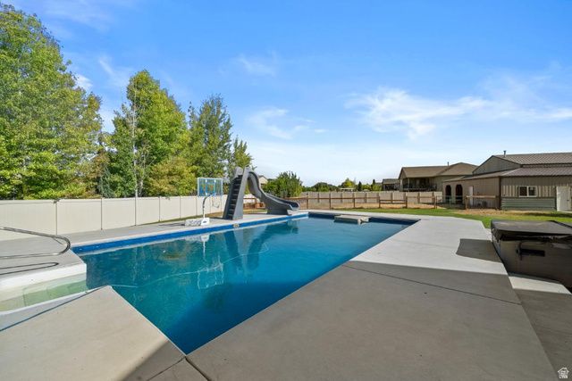 4894 W 4750 S, West Haven, UT 84401