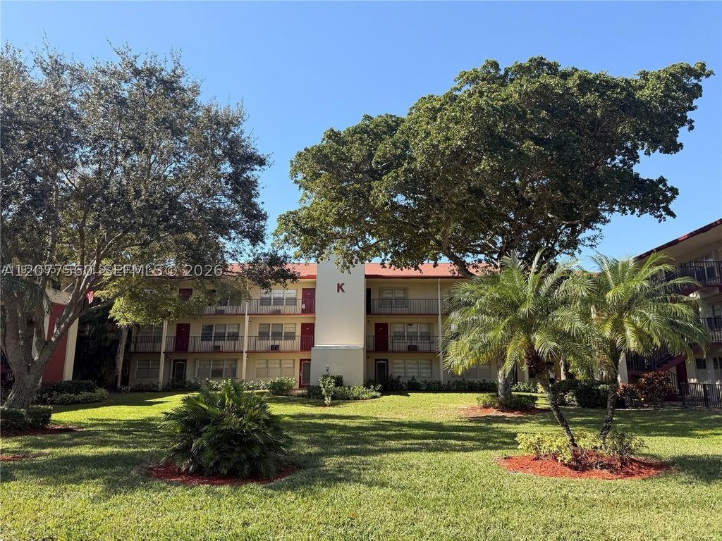 100 SW 132nd Way 310K, Pembroke Pines, FL 33027