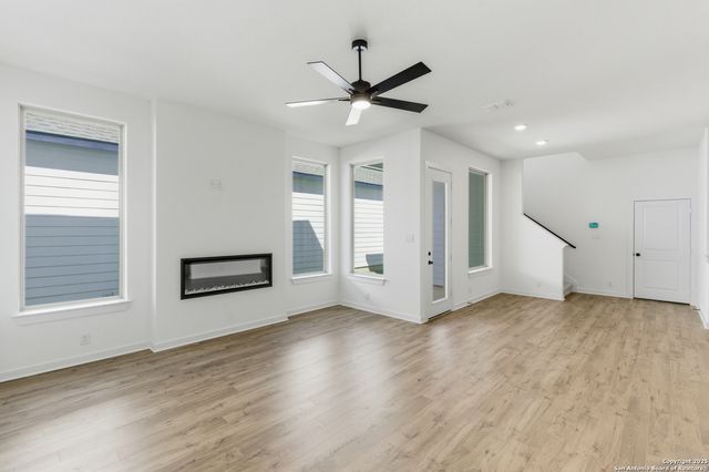 9439 Hidden Stone, Schertz, TX 78154