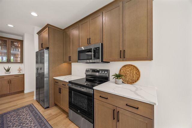 329 McCarran Avenue NE, Cedar Rapids, IA 52402