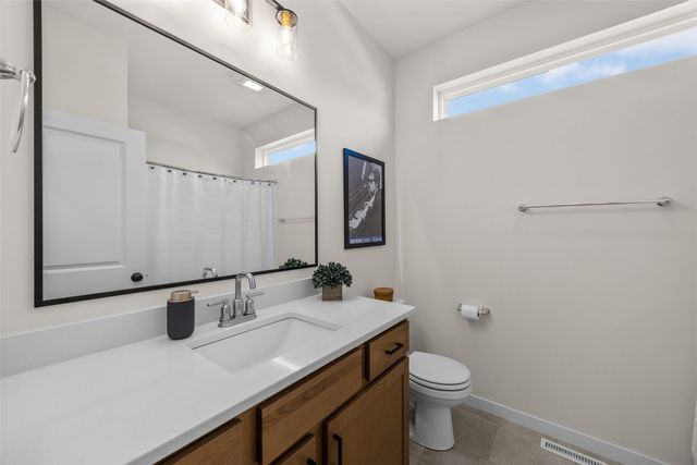 329 McCarran Avenue NE, Cedar Rapids, IA 52402