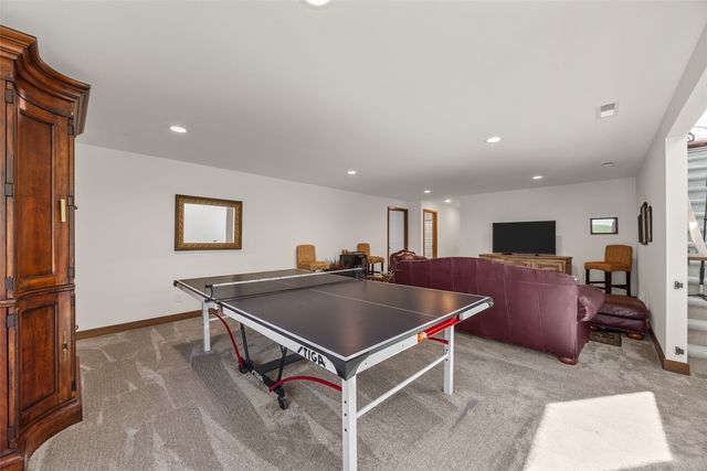 329 McCarran Avenue NE, Cedar Rapids, IA 52402