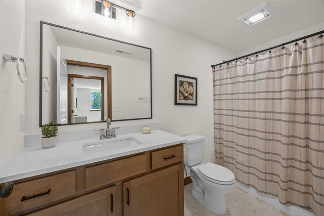329 McCarran Avenue NE, Cedar Rapids, IA 52402