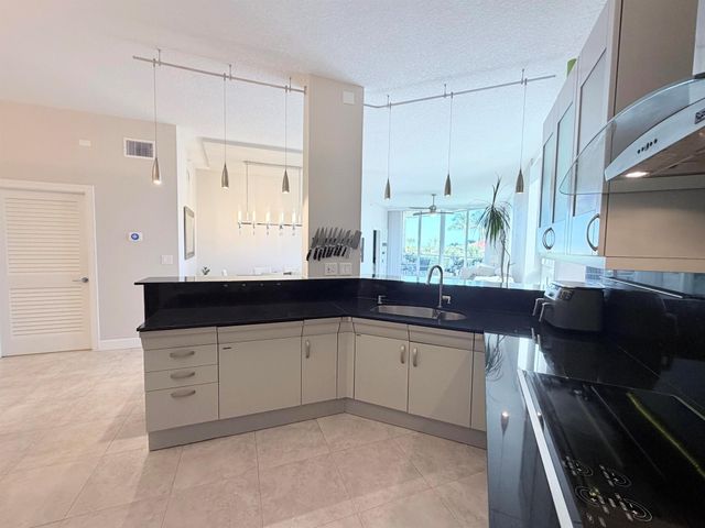 3880 N Highway A1a 104, Hutchinson Island, FL 34949