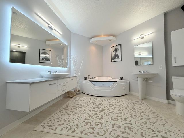 3880 N Highway A1a 104, Hutchinson Island, FL 34949