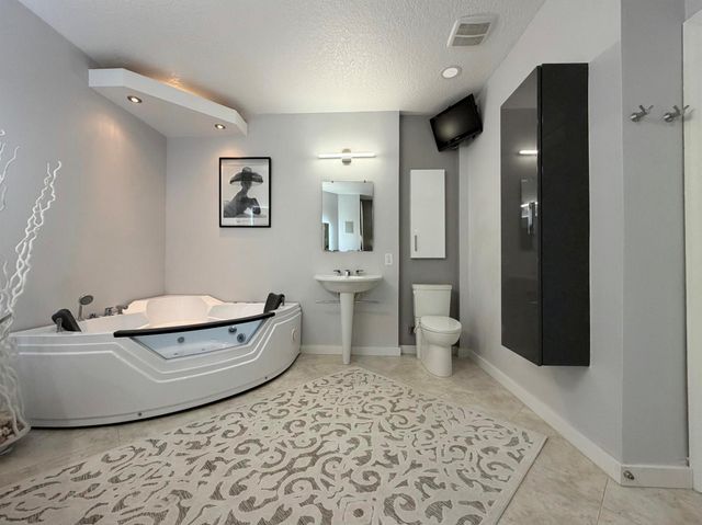 3880 N Highway A1a 104, Hutchinson Island, FL 34949