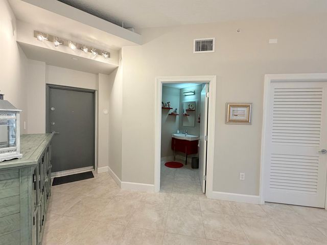 3880 N Highway A1a 104, Hutchinson Island, FL 34949