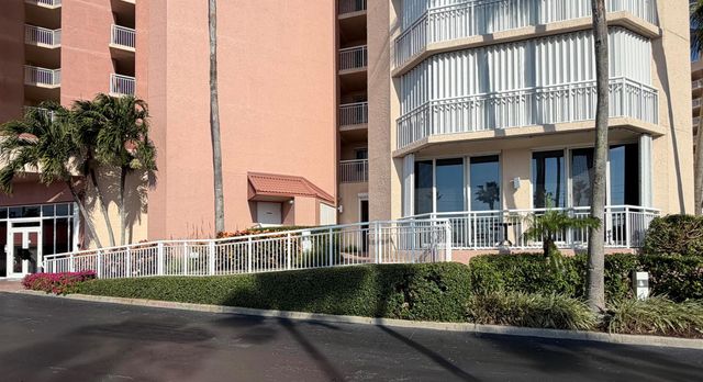 3880 N Highway A1a 104, Hutchinson Island, FL 34949