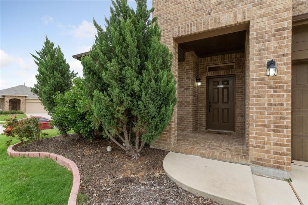 1713 Falling Star Drive, Fort Worth, TX 76052 — photo 3