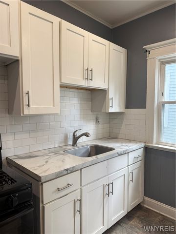 238 Oxford Avenue lower, Buffalo, NY 14209