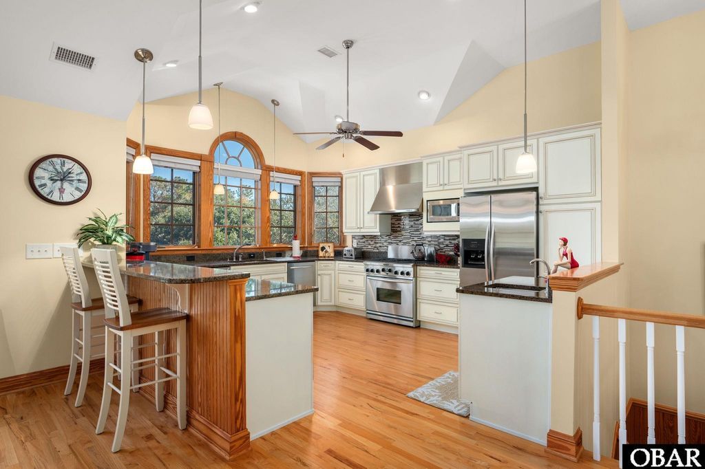 Image 15 of property listing at 818 Whistler Court Lot #381, Corolla, NC 27927