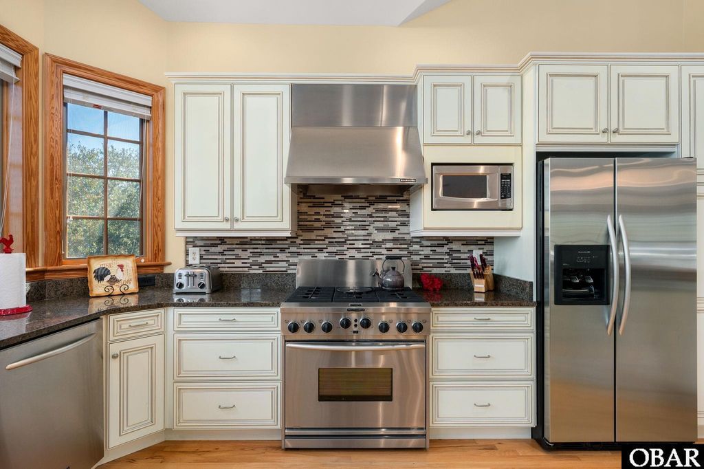 Image 17 of property listing at 818 Whistler Court Lot #381, Corolla, NC 27927