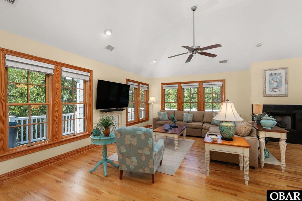 Image 5 of property listing at 818 Whistler Court Lot #381, Corolla, NC 27927