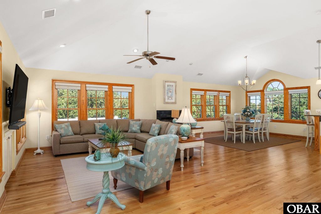 Image 10 of property listing at 818 Whistler Court Lot #381, Corolla, NC 27927