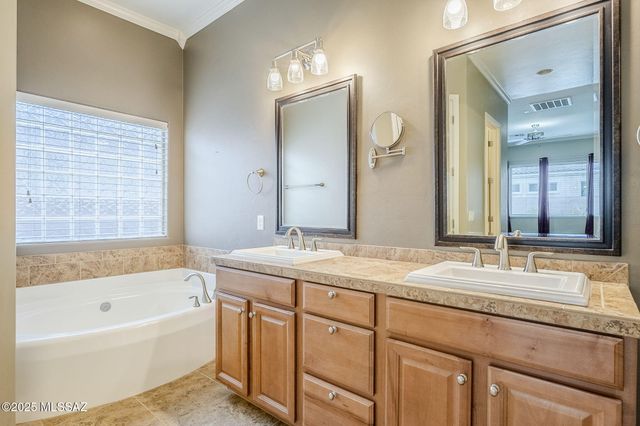 12692 N Sunrise Shadow Drive, Marana, AZ 85658